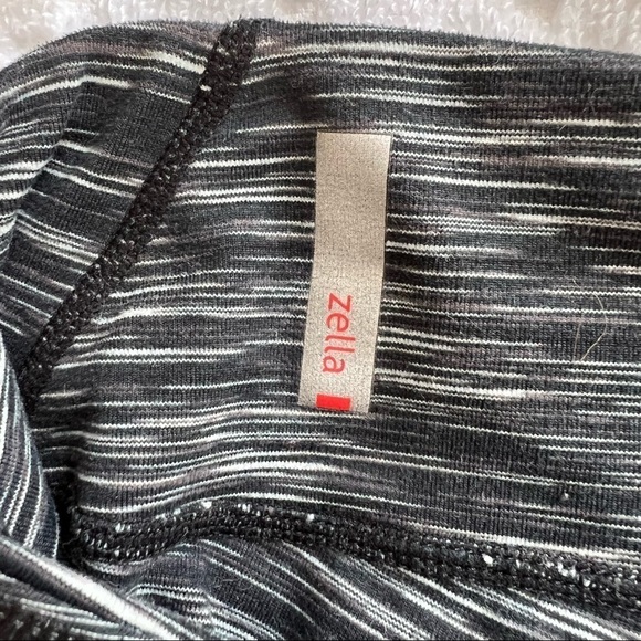 Zella womens black gray heathered striped capri
leggings - Picture 3 of 5